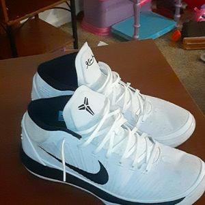Kobe Bryant nikes